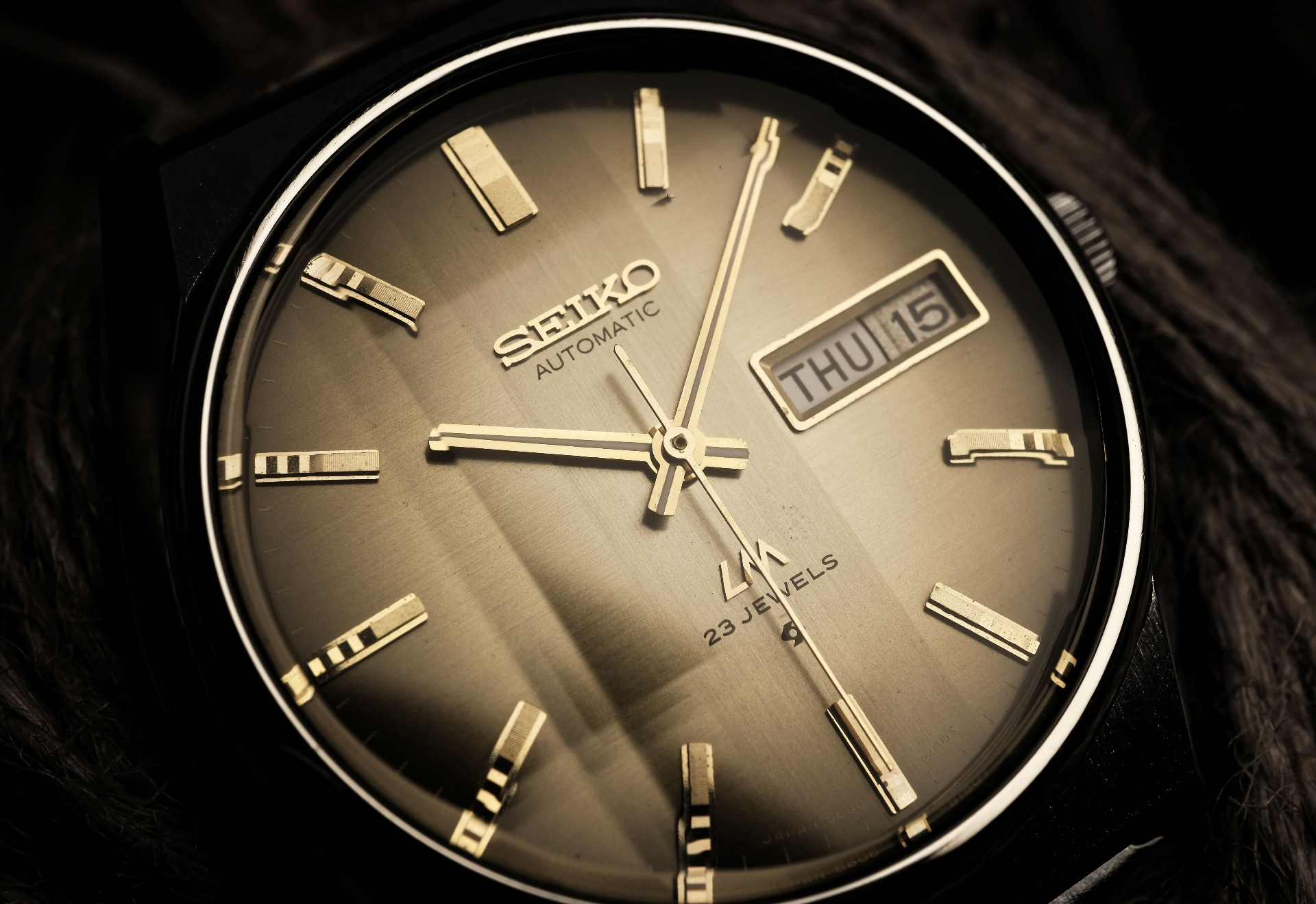Seiko Lord Matic dial with applied indices and day-date